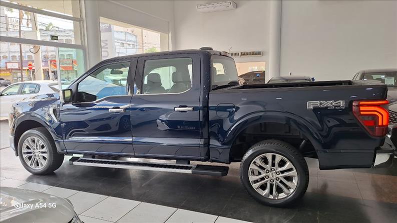  F-150  5.0 V8 CD Lariat FX4 6