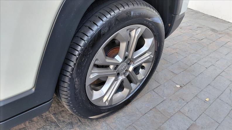  COMPASS  1.3 T270 Turbo Longitude 14