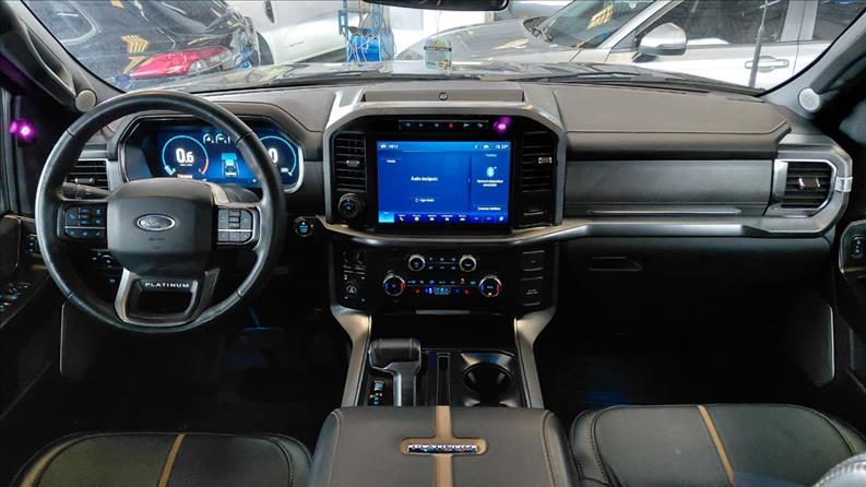  F-150  5.0 V8 CD Platinum FX4 6