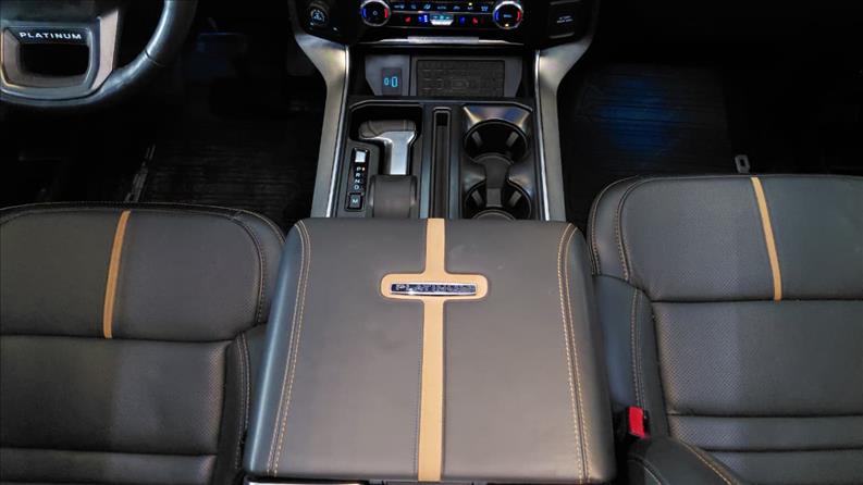  F-150  5.0 V8 CD Platinum FX4 8