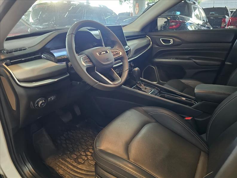  COMPASS  1.3 T270 Turbo Longitude 6