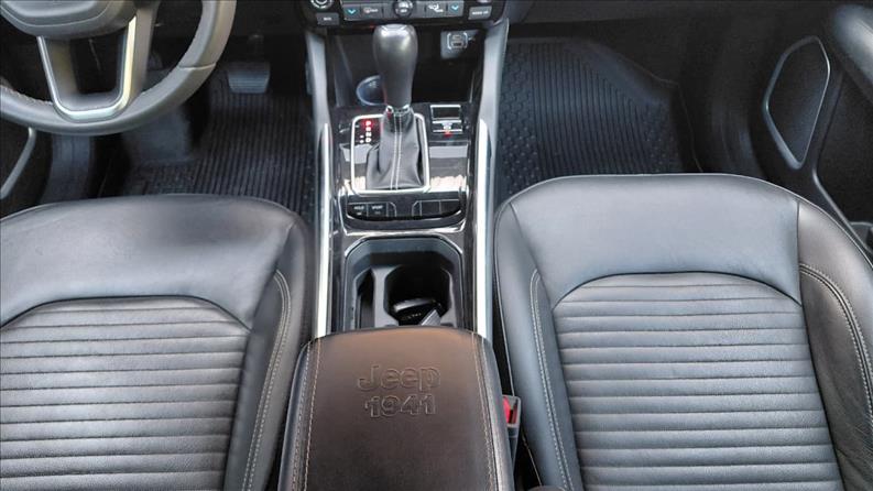  COMMANDER  1.3 T270 Turbo Longitude 8