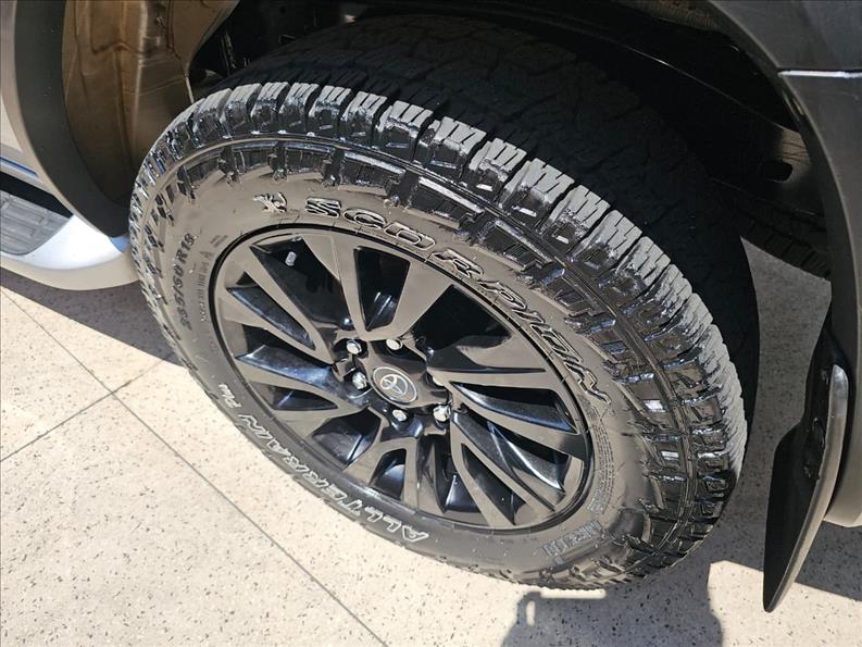  HILUX SW4  2.8 D-4d Turbo SRX 7L 4X4 7