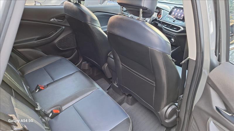  TRACKER  1.2 Turbo Premier 6