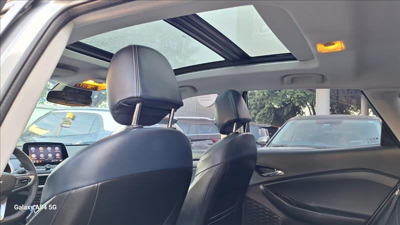  TRACKER  1.2 Turbo Premier 7