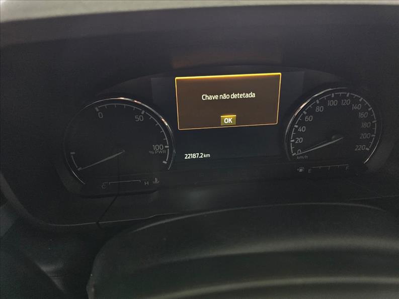  MAVERICK  2.5 Hybrid Lariat E- 8