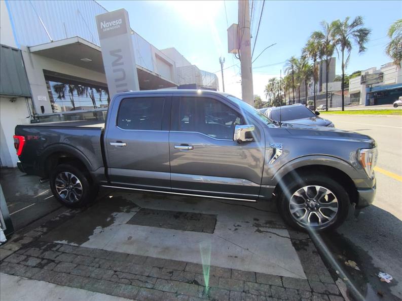  F-150  5.0 V8 CD Platinum FX4 3