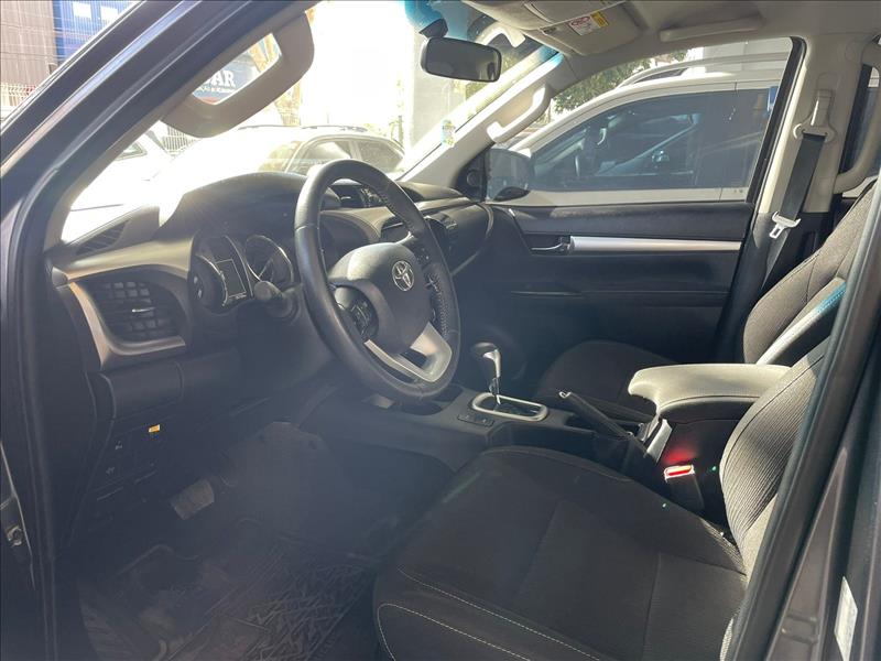  HILUX  2.8 D-4d Turbo CD SR 4X4 1