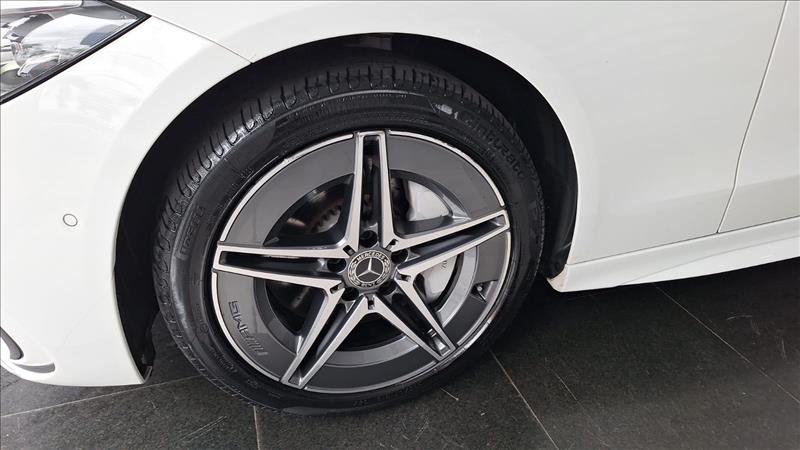  C 200  1.5 EQ Boost AMG Line 9