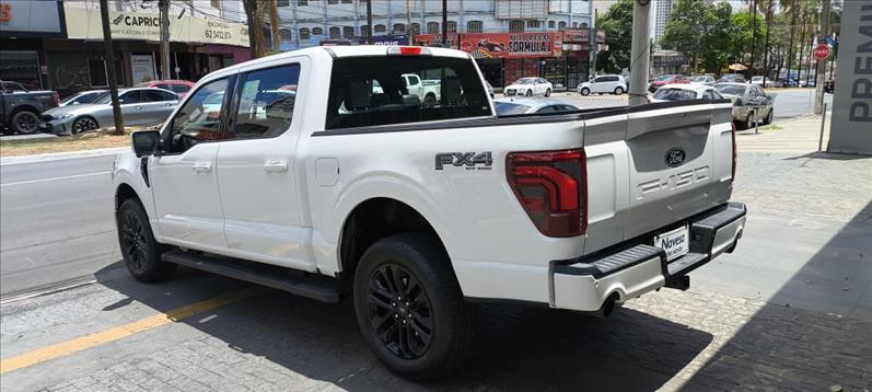  F-150  5.0 V8 CD Lariat Black FX4 4