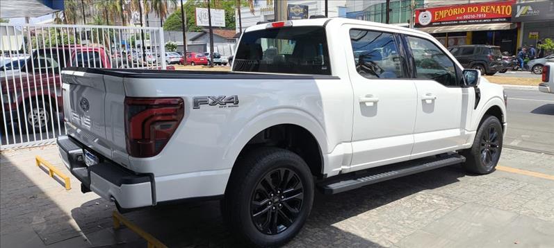  F-150  5.0 V8 CD Lariat Black FX4 5