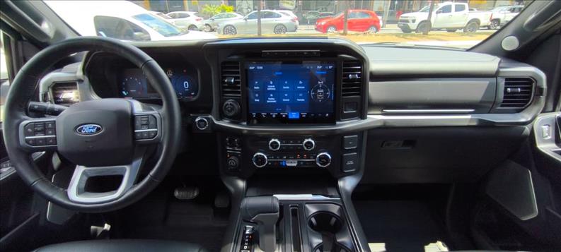  F-150  5.0 V8 CD Lariat Black FX4 11