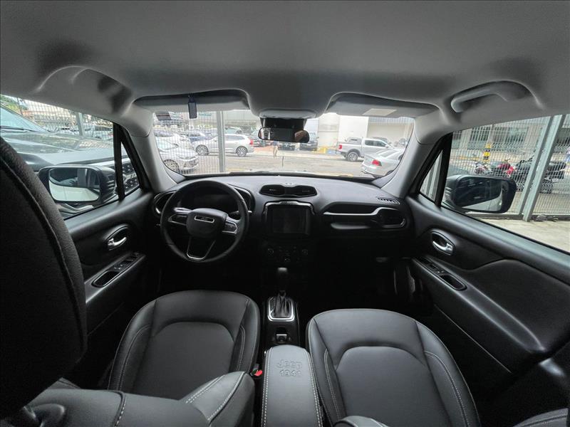  RENEGADE  1.3 T270 Turbo Longitude 9