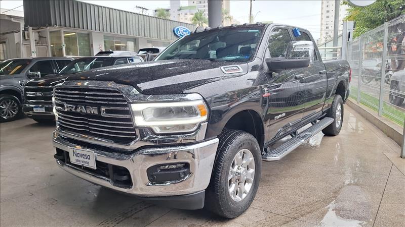  2500  6.7 I6 Turbo Laramie CD 4X4 1