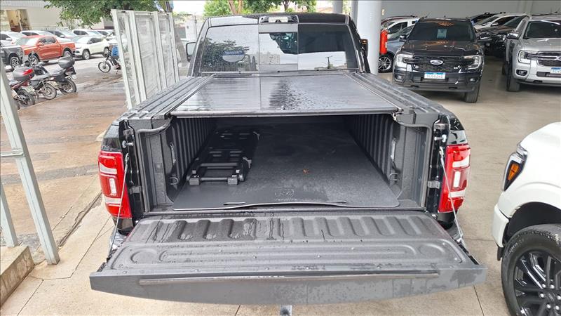  2500  6.7 I6 Turbo Laramie CD 4X4 5