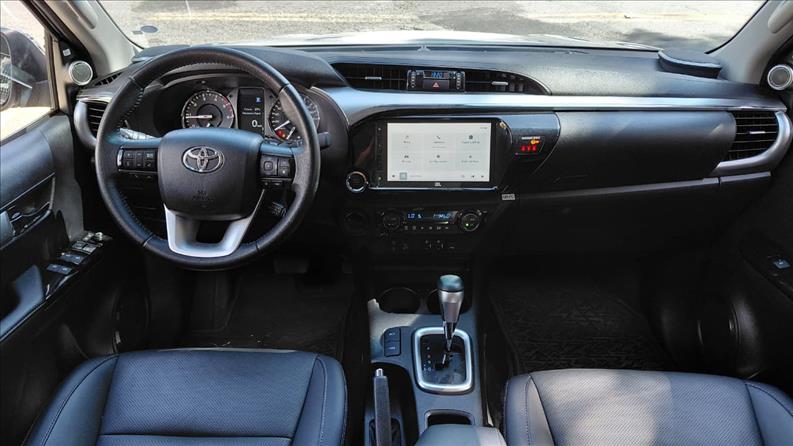  HILUX  2.8 D-4d Turbo CD SRX 4X4 4