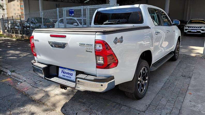  HILUX  2.8 D-4d Turbo CD SRX 4X4 3