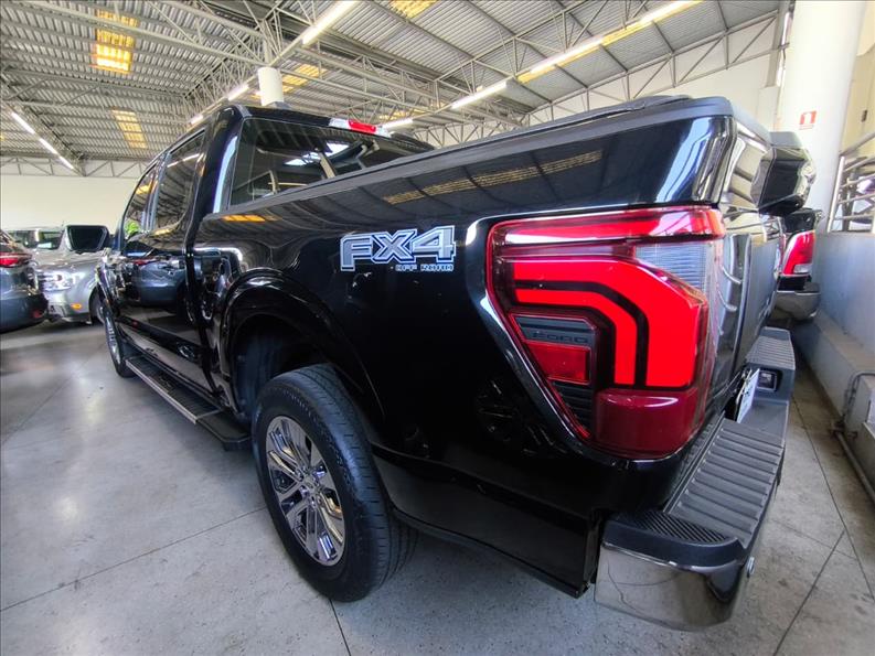  F-150  5.0 V8 CD Lariat FX4 4