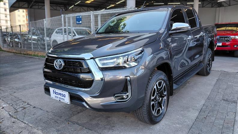  HILUX  2.8 D-4d Turbo CD SRV 4X4 1