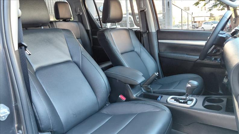  HILUX  2.8 D-4d Turbo CD SRV 4X4 6
