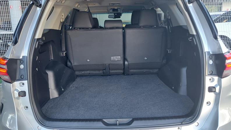  HILUX SW4  2.8 D-4d Turbo SRX Platinum 4X4 4