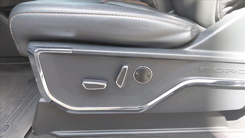  F-150  5.0 V8 CD Lariat FX4 14