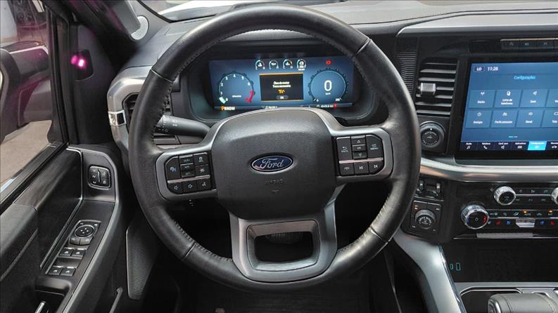  F-150  5.0 V8 CD Lariat FX4 9