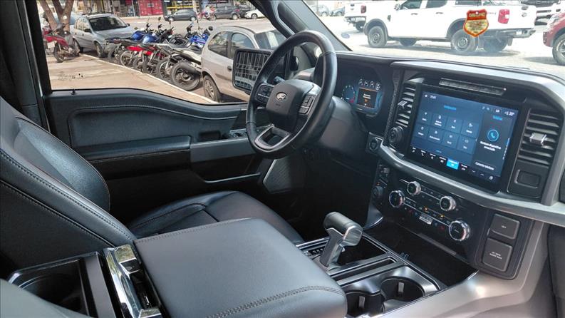  F-150  5.0 V8 CD Lariat FX4 11
