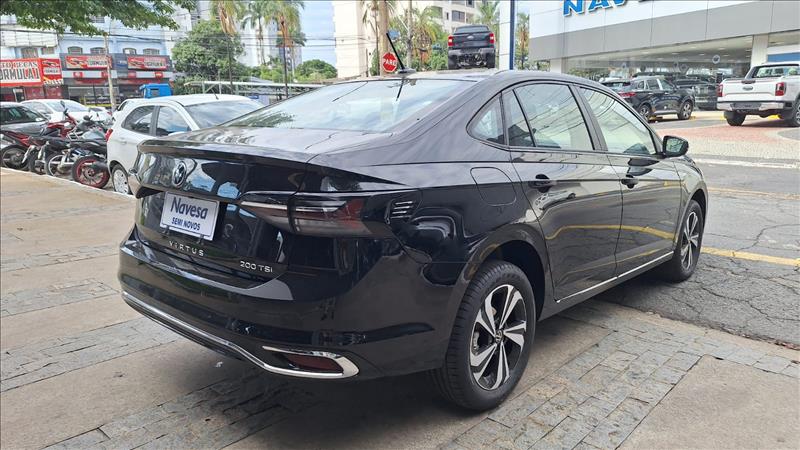  VIRTUS  1.0 200 TSI Comfortline 8