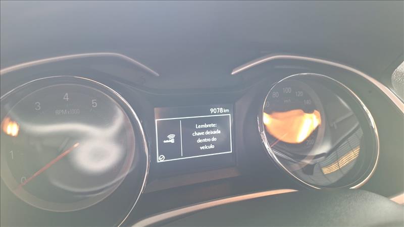  ONIX  1.0 Turbo Plus Premier 4