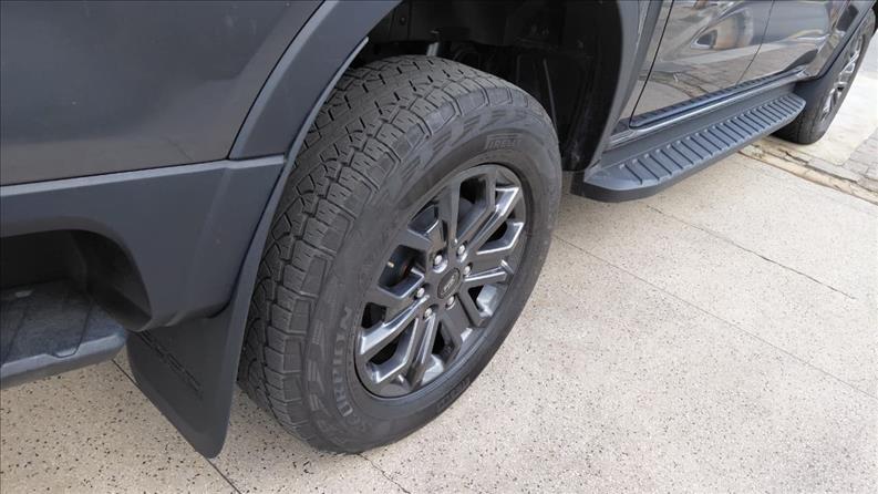  RANGER  2.0 Turbo CD Black 4X2 6