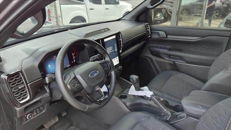  RANGER  2.0 Turbo CD Black 4X2 7