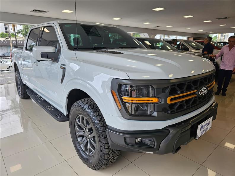  F-150  5.0 V8 CD Tremor FX4 