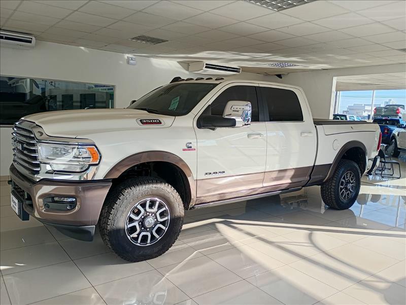  3500  6.7 I6 Turbo Limited Longhorn CD 4X4 4