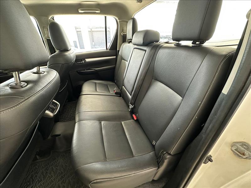  HILUX  2.8 SRX 4X4 CD 16V 8