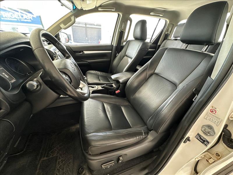  HILUX  2.8 SRX 4X4 CD 16V 11
