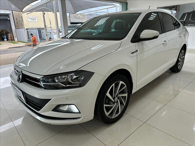  VIRTUS  1.0 200 TSI Highline 2