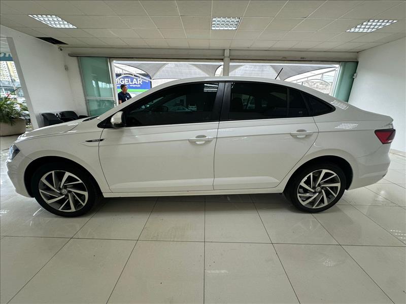  VIRTUS  1.0 200 TSI Highline 3