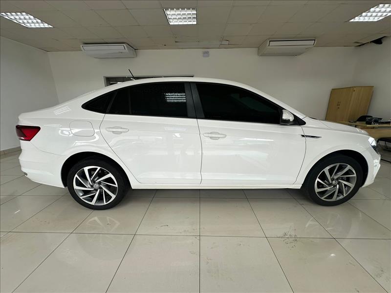  VIRTUS  1.0 200 TSI Highline 7