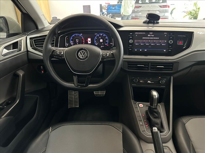  VIRTUS  1.0 200 TSI Highline 10