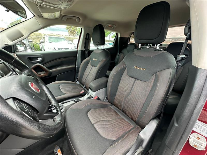  TORO  2.0 16V Turbo Volcano 4X4 11