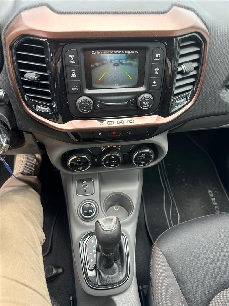  TORO  2.0 16V Turbo Volcano 4X4 12