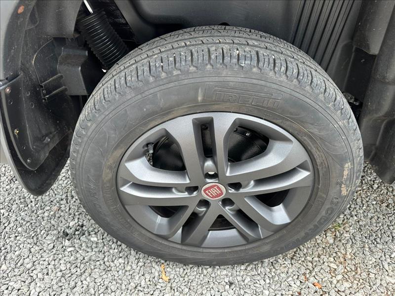  TORO  2.0 16V Turbo Volcano 4X4 14