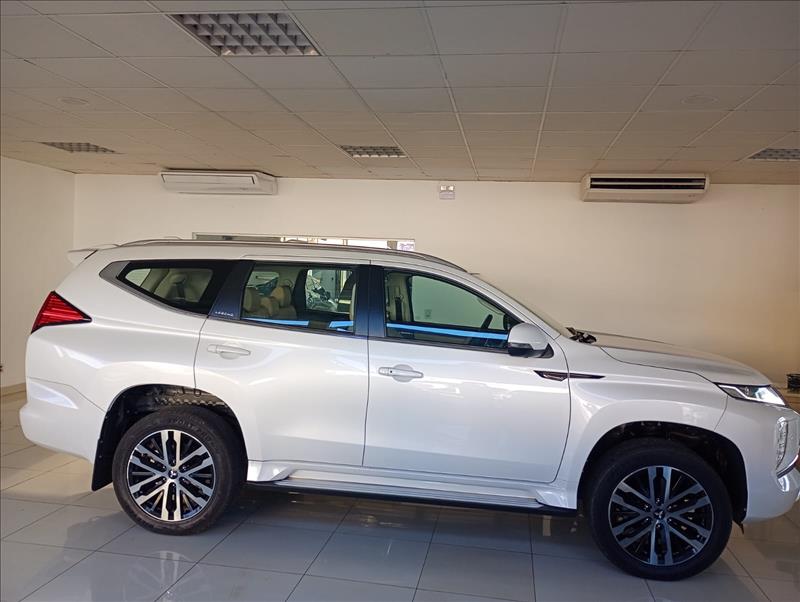  PAJERO SPORT  2.4 16V Mivec Turbo Legend AWD 4