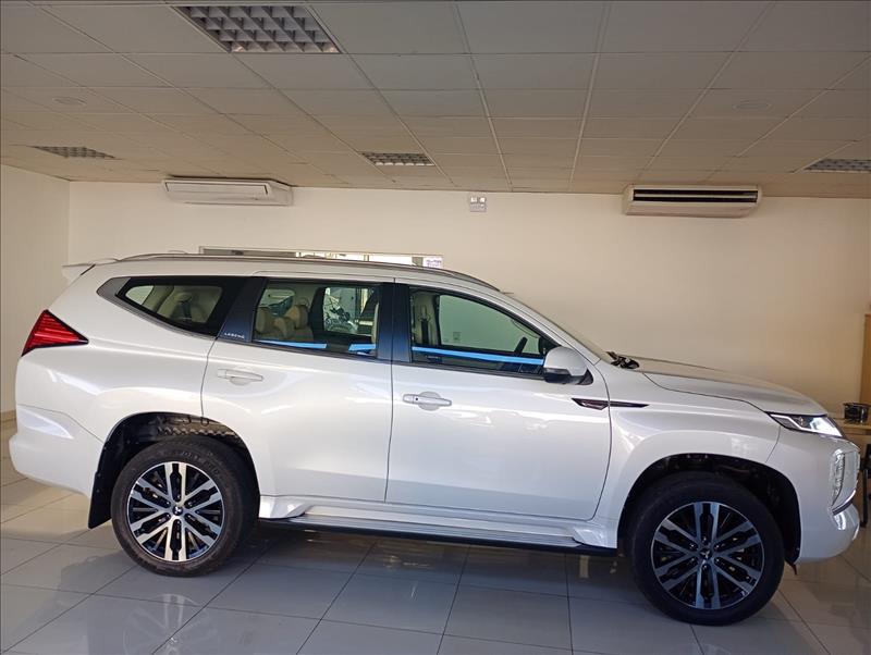  PAJERO SPORT  2.4 16V Mivec Turbo Legend AWD 6