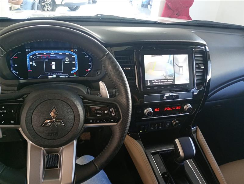  PAJERO SPORT  2.4 16V Mivec Turbo Legend AWD 9