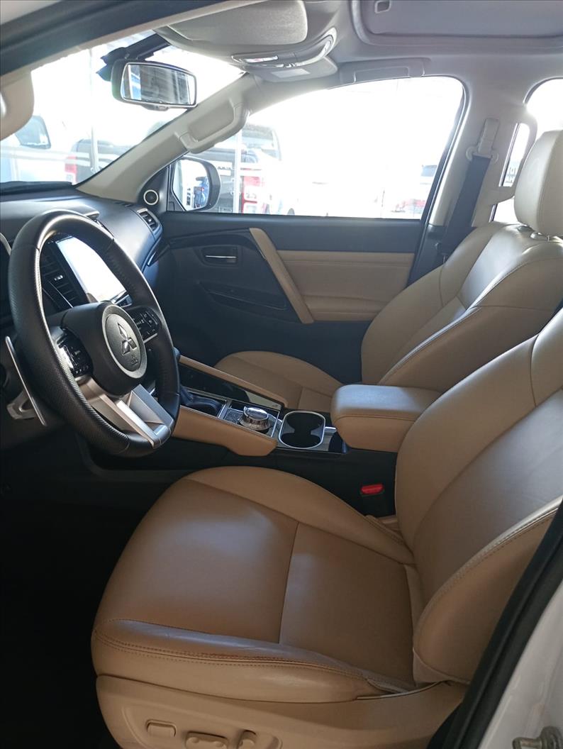  PAJERO SPORT  2.4 16V Mivec Turbo Legend AWD 11