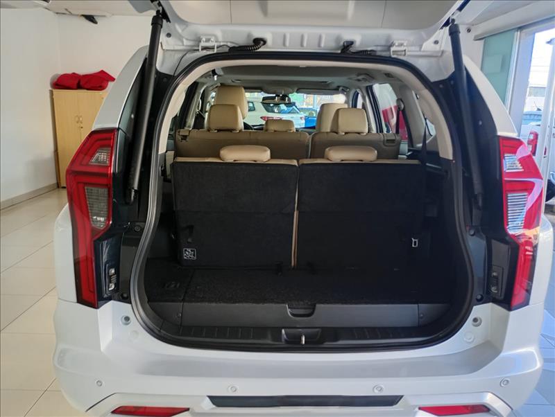  PAJERO SPORT  2.4 16V Mivec Turbo Legend AWD 14