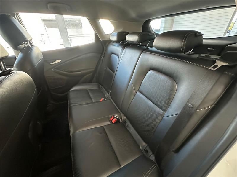  TRACKER  1.2 Turbo LTZ 8