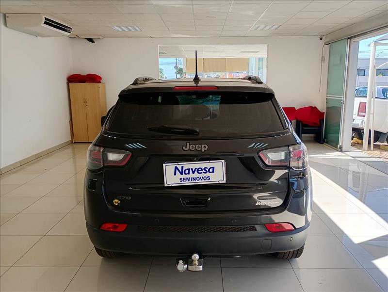  COMPASS  1.3 T270 Turbo Longitude 4